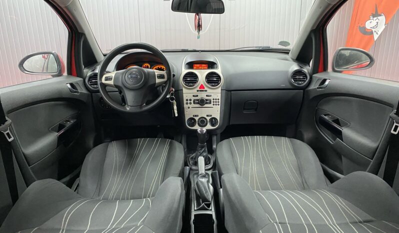 
								OPEL CORSA full									