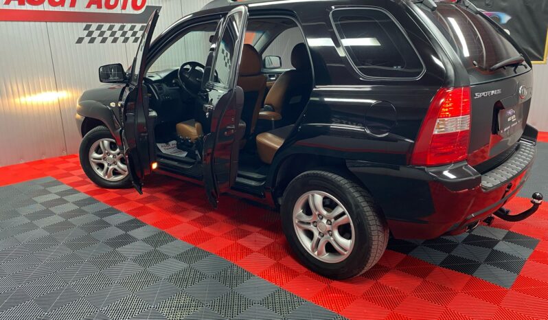 
								KIA SPORTAGE full									