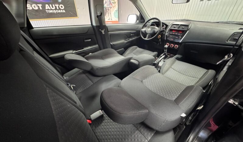 
								Mitsubishi ASX full									