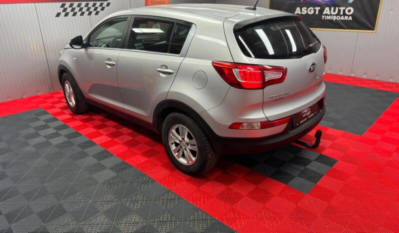 
								KIA SPORTAGE full									