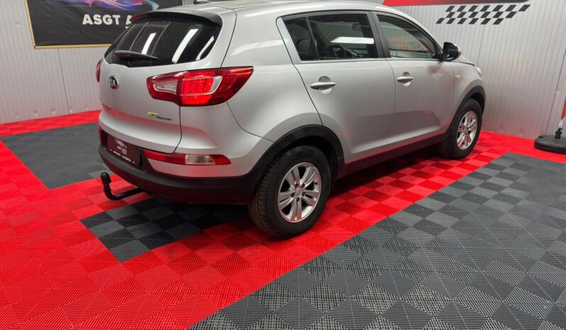 
								KIA SPORTAGE full									