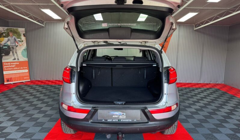 
								KIA SPORTAGE full									