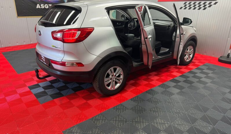 
								KIA SPORTAGE full									