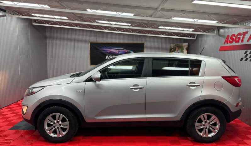 
								KIA SPORTAGE full									