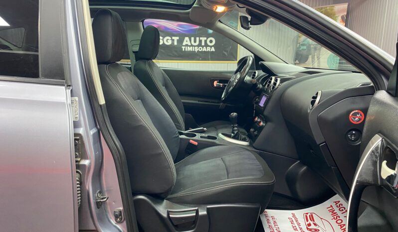 
								NISSAN QASHQAI full									