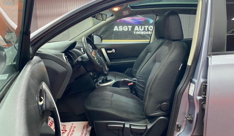 
								NISSAN QASHQAI full									