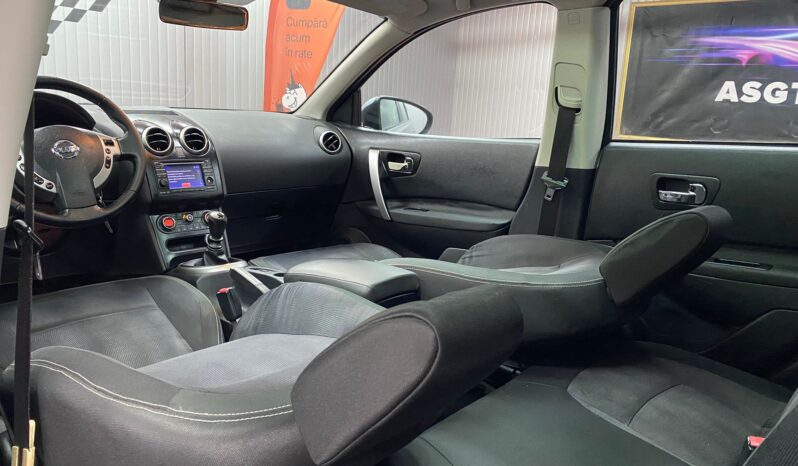 
								NISSAN QASHQAI full									
