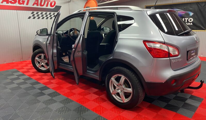 
								NISSAN QASHQAI full									