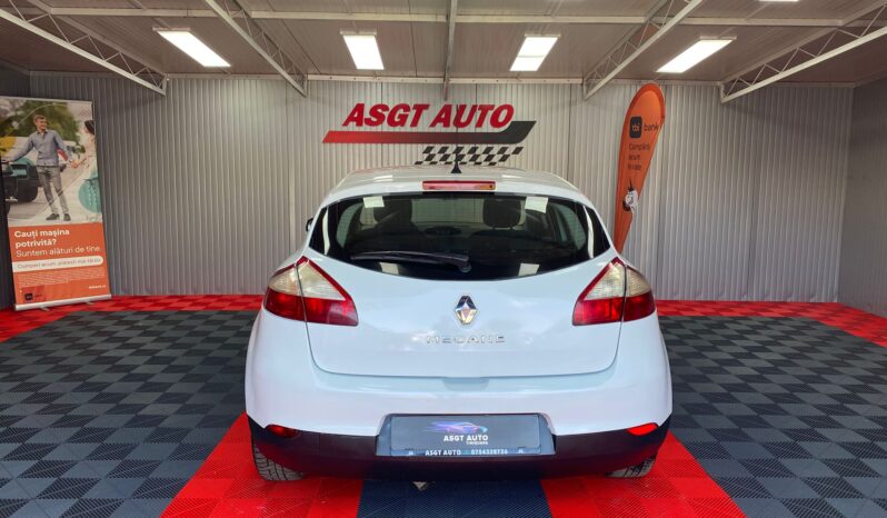 
								RENAULT MEGANE full									