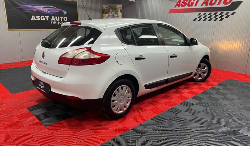 
								RENAULT MEGANE full									