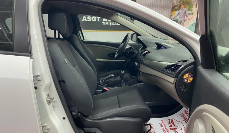 
								RENAULT MEGANE full									
