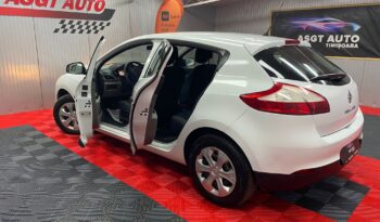
										RENAULT MEGANE full									