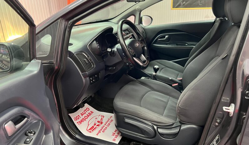 
								KIA RIO full									