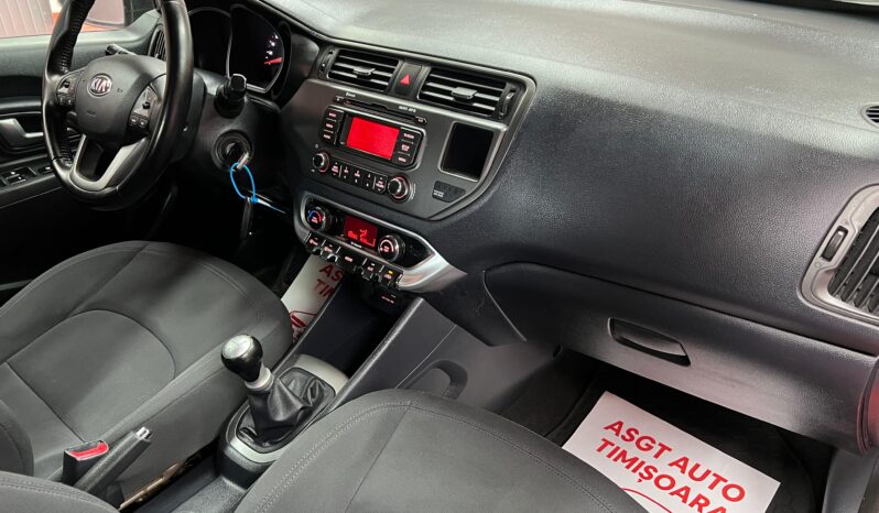 
								KIA RIO full									