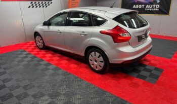 
										FORD FOCUS 2011 full									