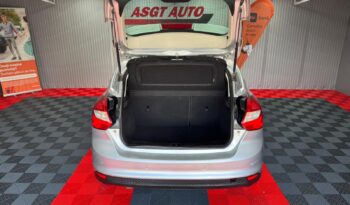 
										FORD FOCUS 2011 full									