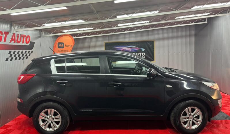 
								KIA SPORTAGE full									