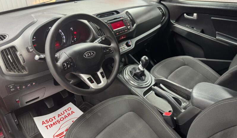 
								KIA SPORTAGE full									