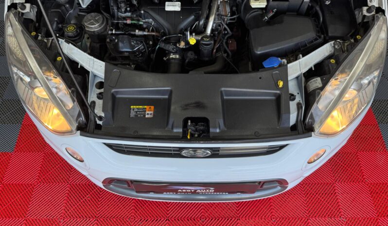 
								FORD S-MAX full									