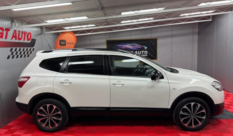 
								NISSAN QASHQAI +2 full									