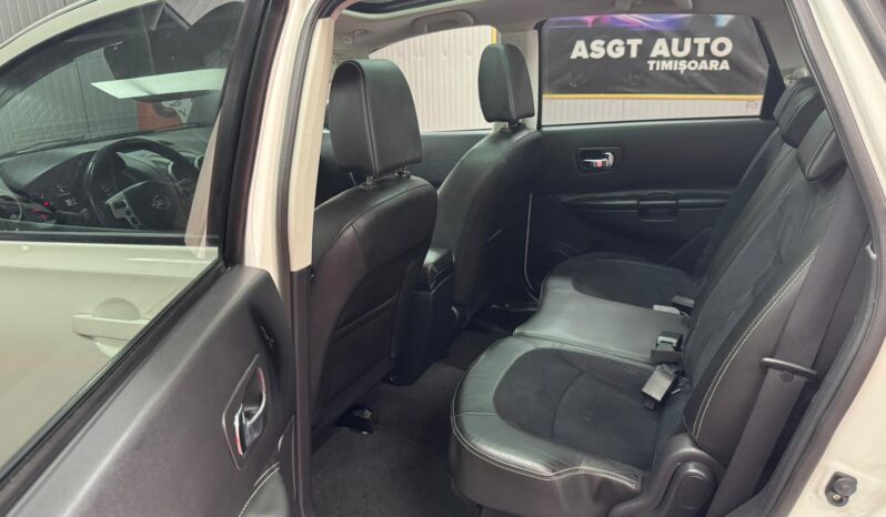 
								NISSAN QASHQAI +2 full									