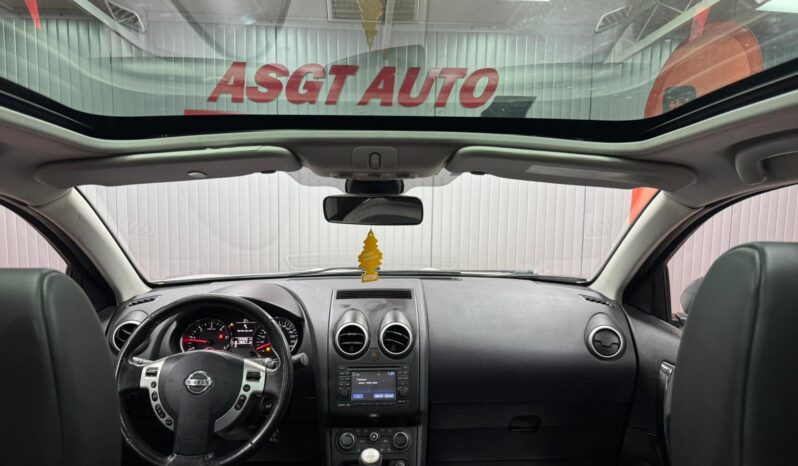 
								NISSAN QASHQAI +2 full									