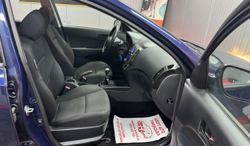 
								HYUNDAI I30 full									