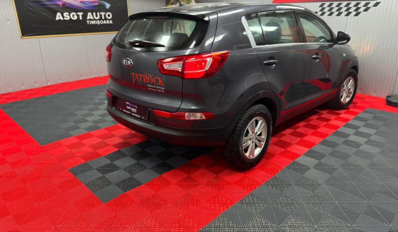 
								KIA SPORTAGE full									