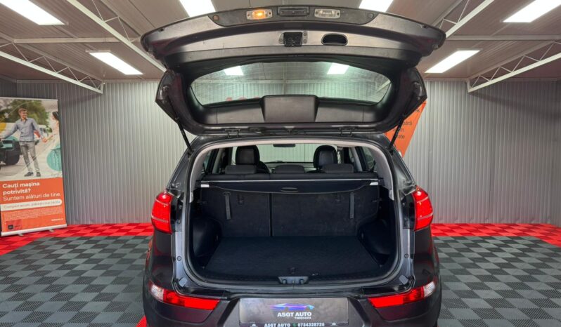
								KIA SPORTAGE full									