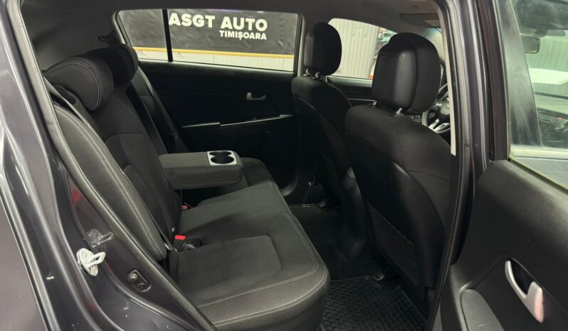 
								KIA SPORTAGE full									
