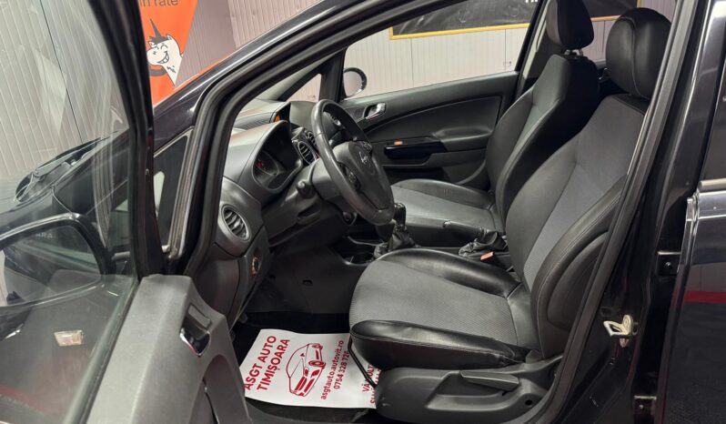 
								OPEL CORSA full									
