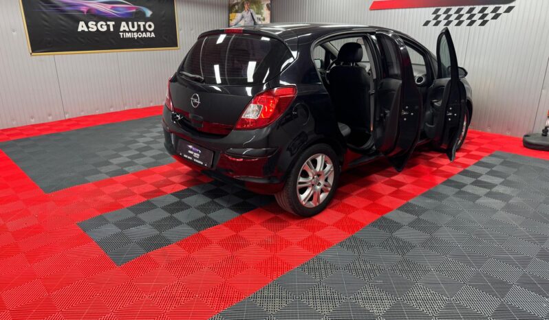 
								OPEL CORSA full									
