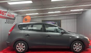 
										HYUNDAI I30 full									