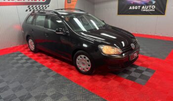 
										VOLKSWAGEN GOLF full									