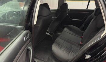 
										VOLKSWAGEN GOLF full									