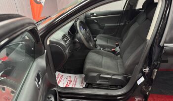 
										VOLKSWAGEN GOLF full									