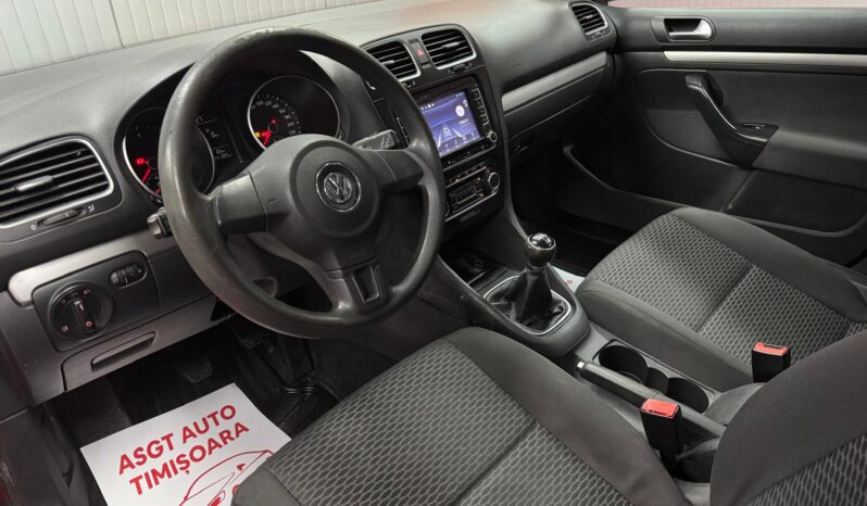 
								VOLKSWAGEN GOLF full									