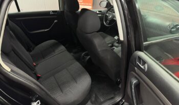 
										VOLKSWAGEN GOLF full									
