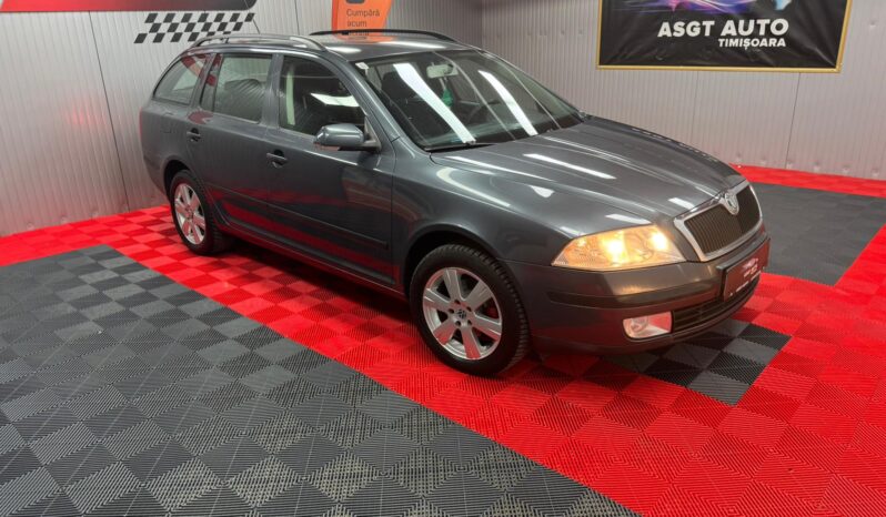 
								SKODA OCTAVIA full									