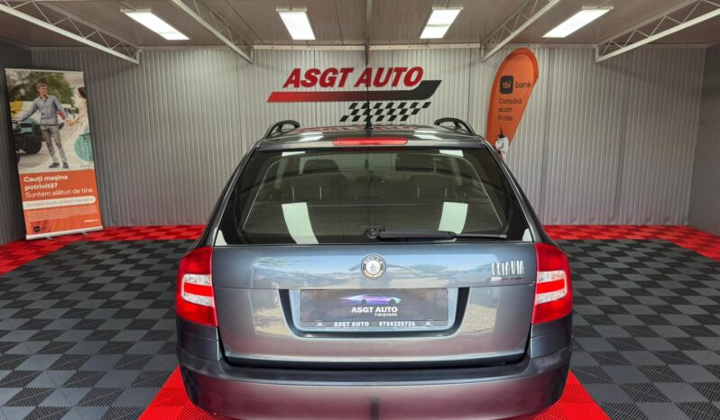 
								SKODA OCTAVIA full									