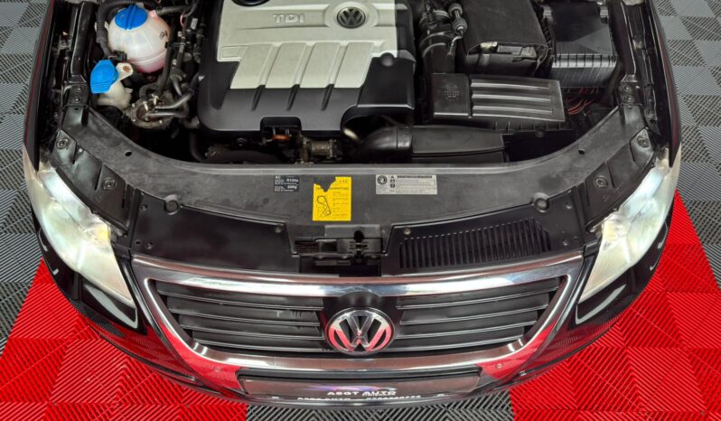 
								VOLKSWAGEN PASSAT full									
