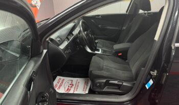 
										VOLKSWAGEN PASSAT full									