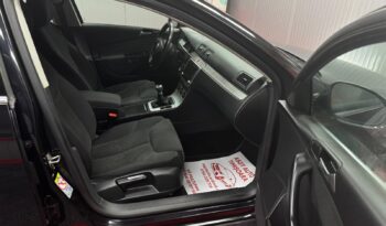 
										VOLKSWAGEN PASSAT full									