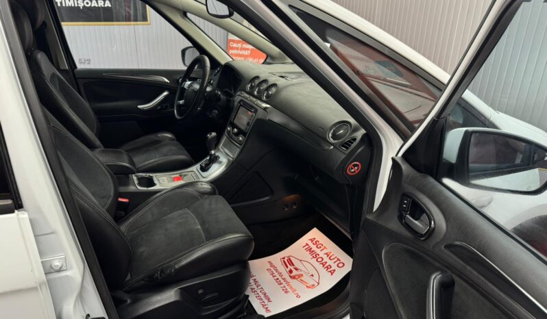 
								FORD S-MAX full									