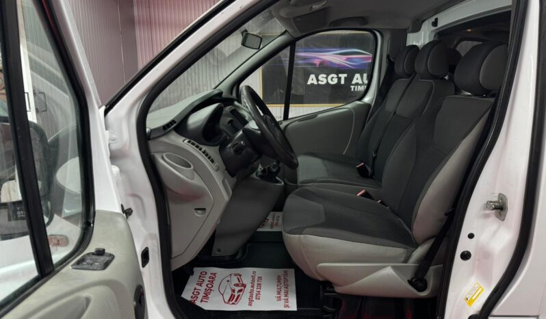 
								OPEL VIVARO full									