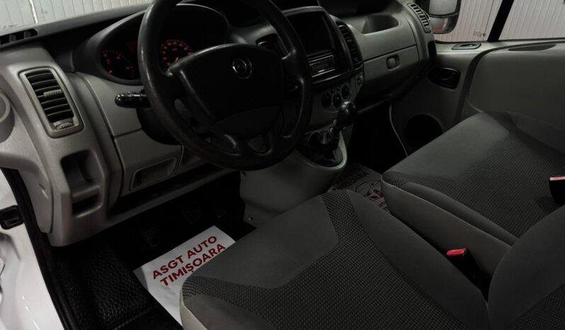 
								OPEL VIVARO full									