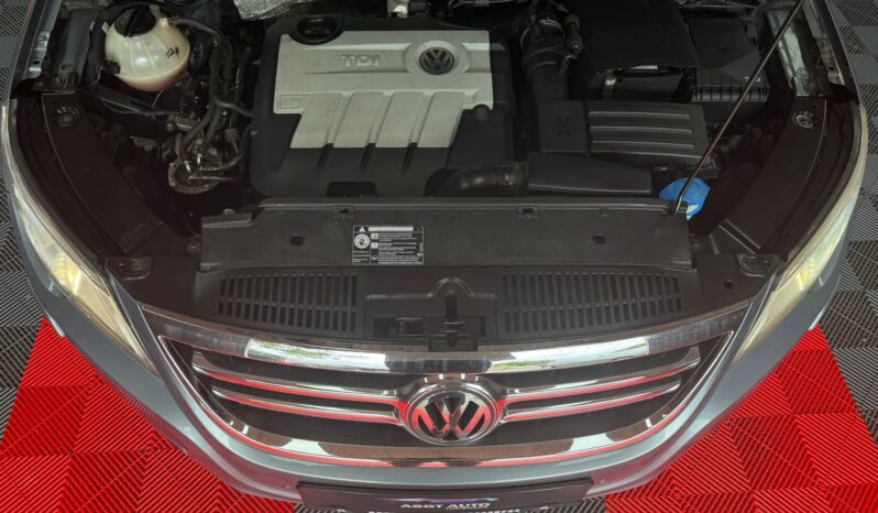
								VOLKSWAGEN TIGUAN full									
