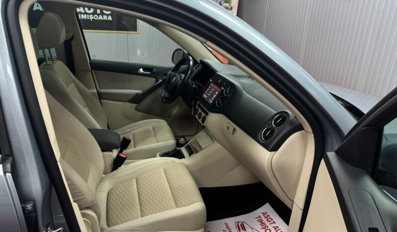 
								VOLKSWAGEN TIGUAN full									