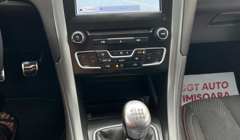 
								FORD MONDEO ST-LINE full									