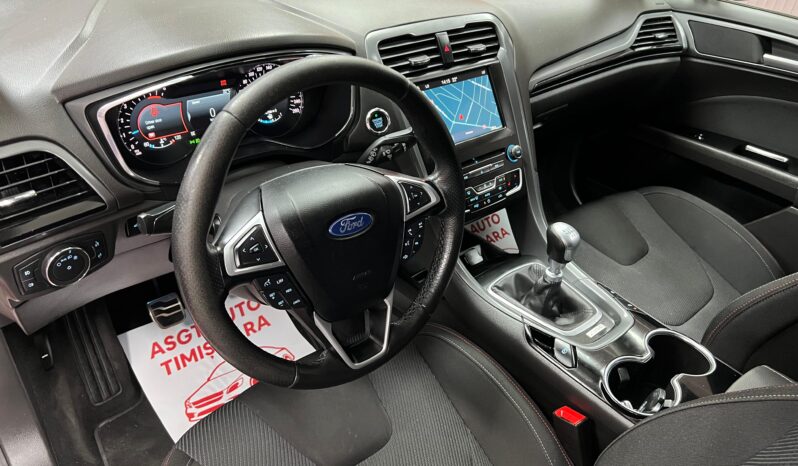 
								FORD MONDEO ST-LINE full									